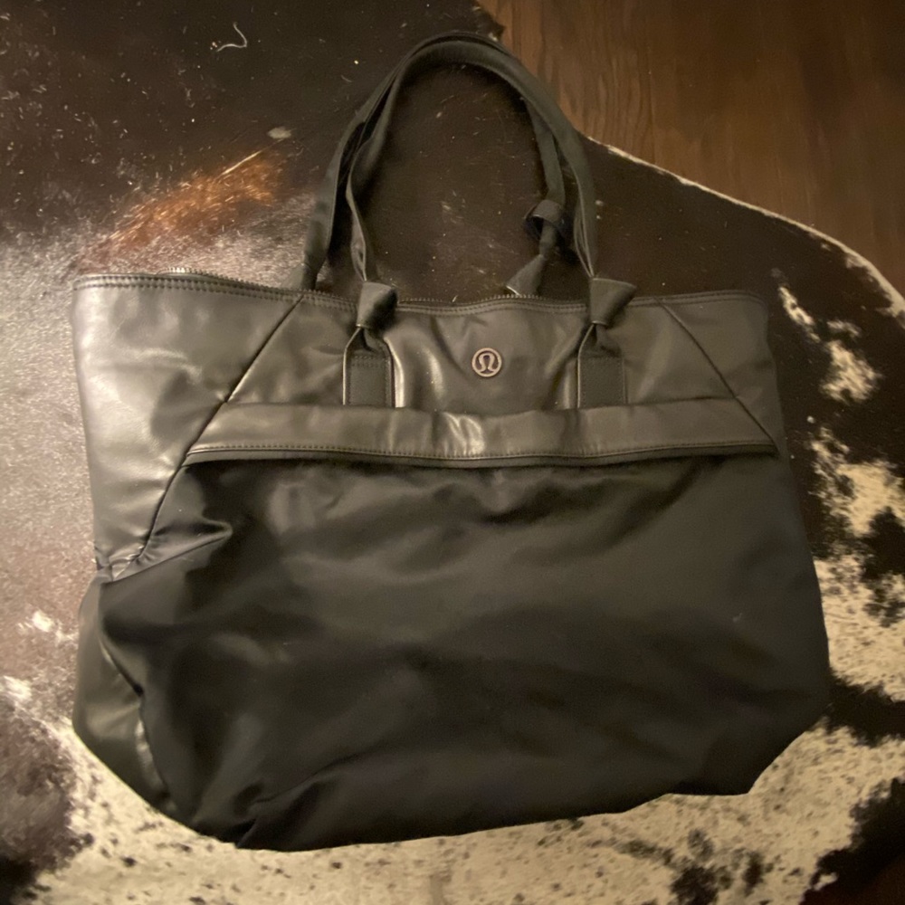 Lulu lemon Gym/Everyday Bag